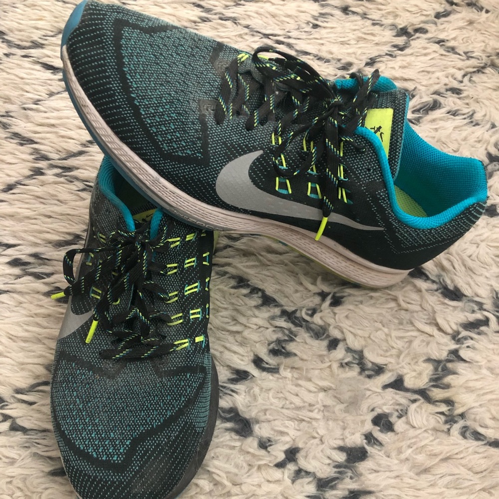 Running Shoes